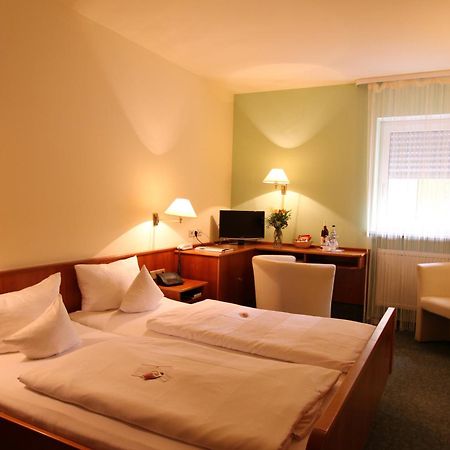 Landhotel Zum Boehm Roth  Δωμάτιο φωτογραφία