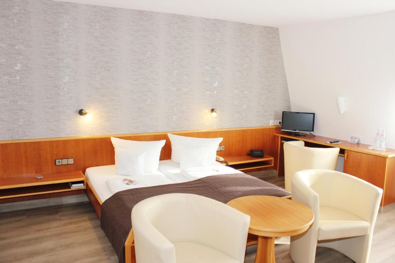 Landhotel Zum Boehm Roth  Εξωτερικό φωτογραφία