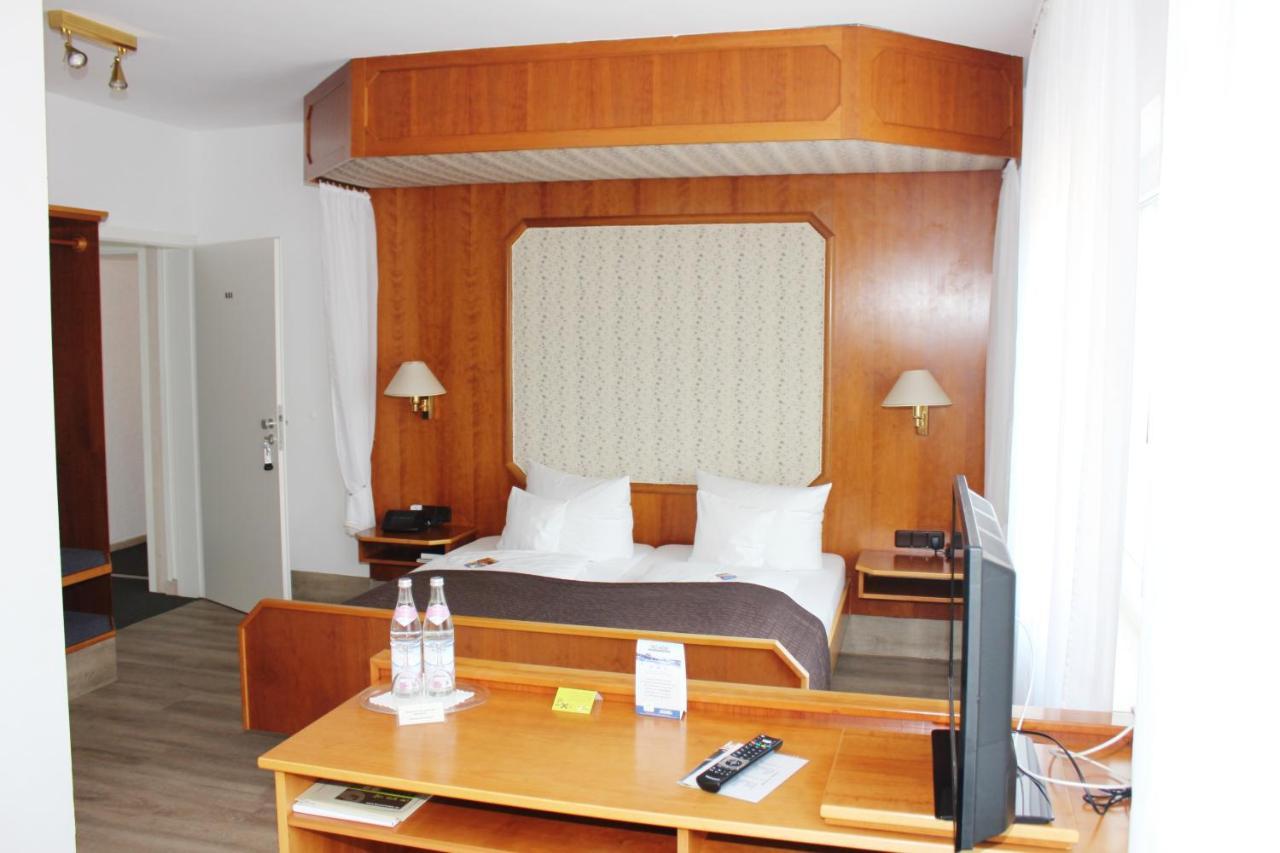 Landhotel Zum Boehm Roth  Εξωτερικό φωτογραφία