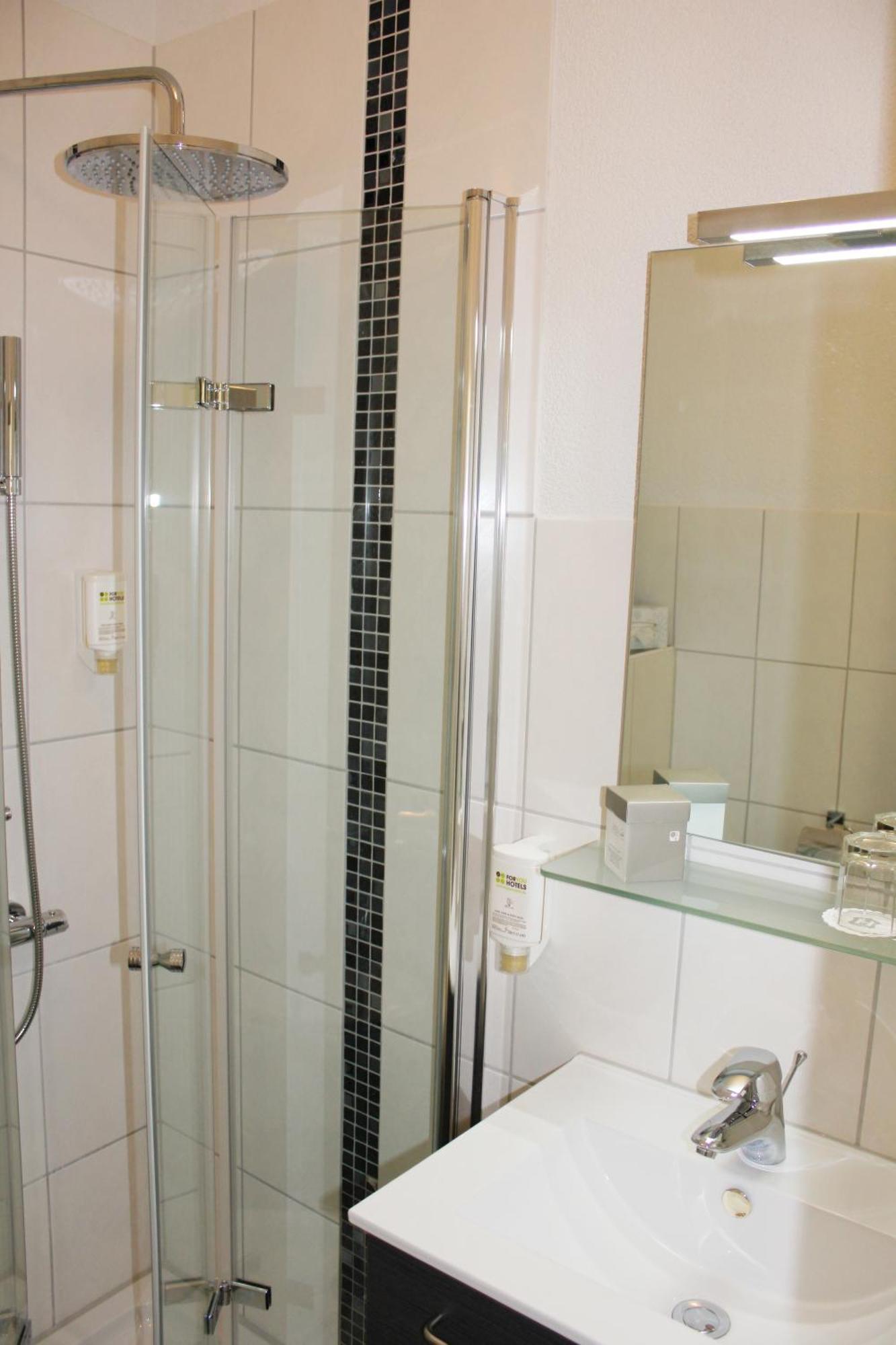 Landhotel Zum Boehm Roth  Δωμάτιο φωτογραφία